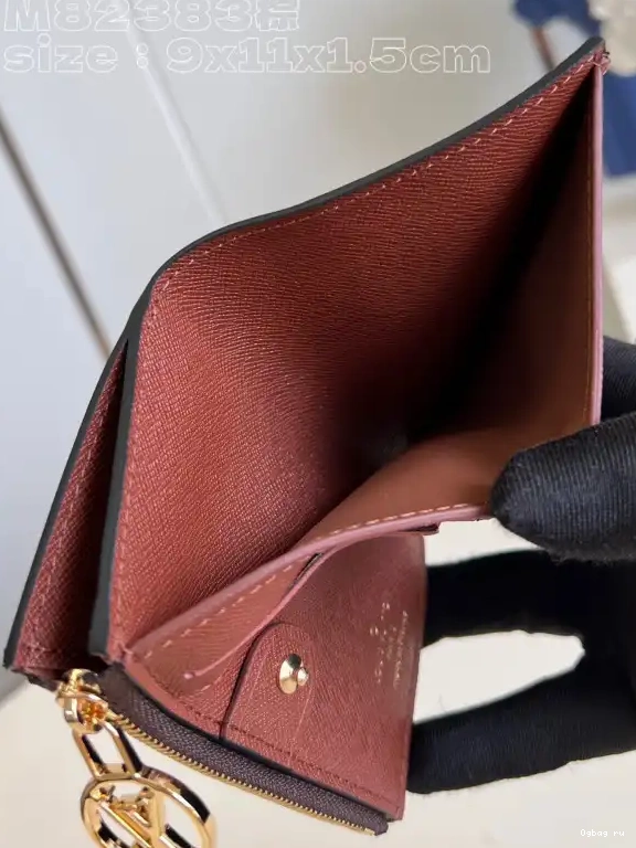 Lisa Louis Wallet Vuitton 0508